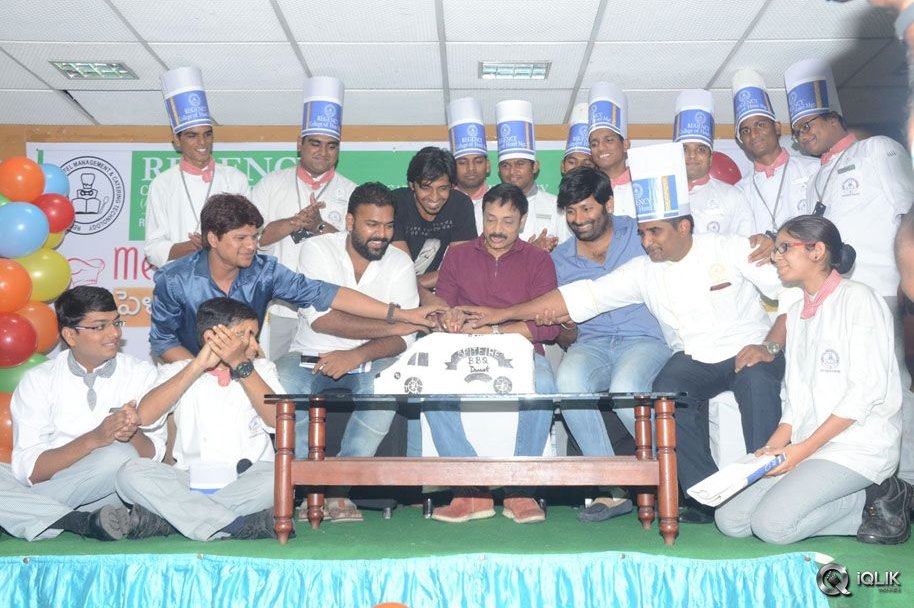 Pelli-Choopulu-Movie-Team-At-Regency-College-Of-Hotel-Management